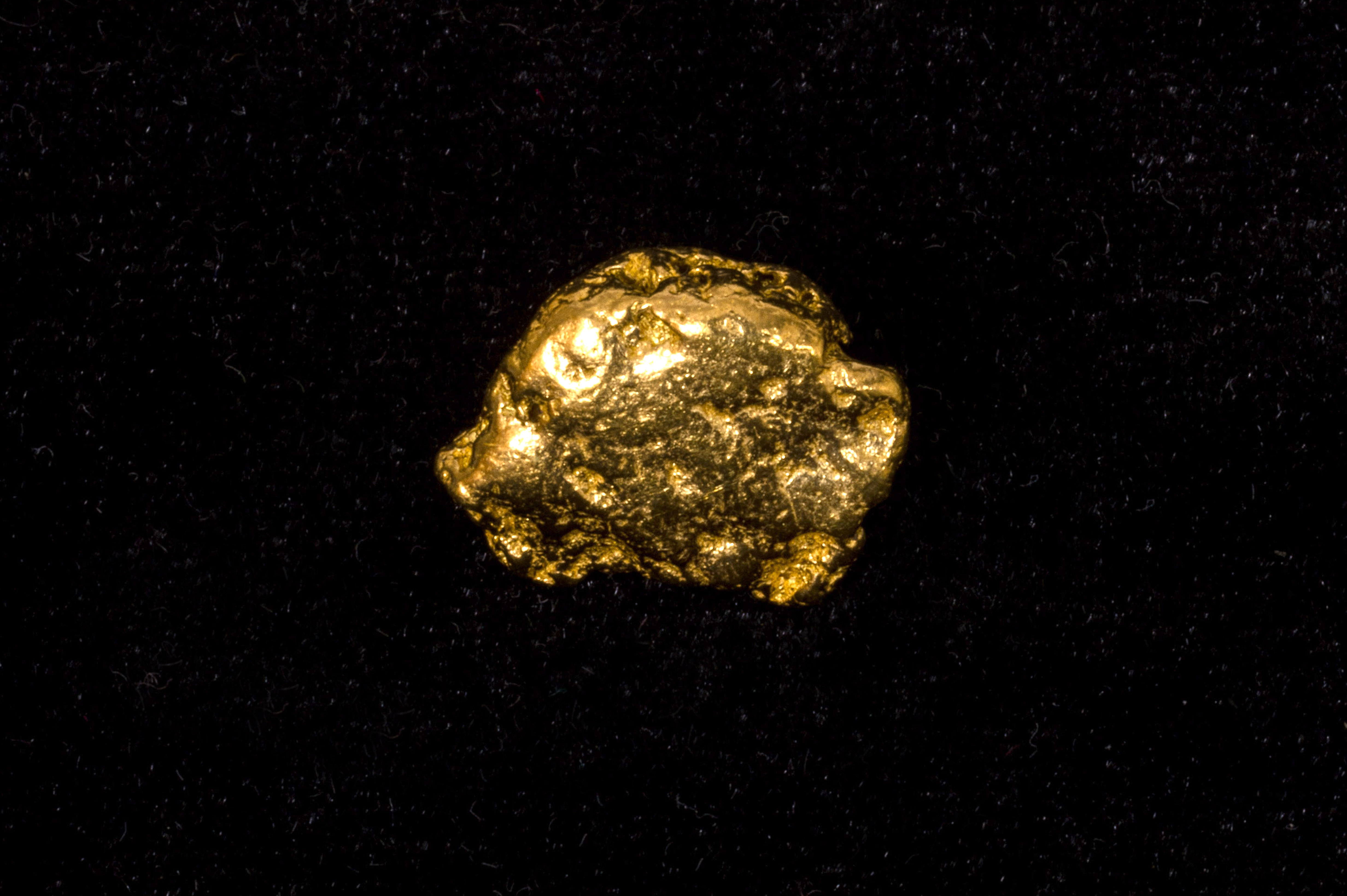 NUG161001 Raw Gold Nuggets and Jewellery Nugget Jewellery Gold